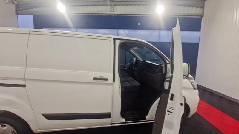 Ford Transit Custom 300 L1h1 2.0 Ecoblue 130 Trend Business