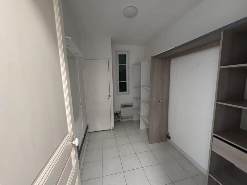 Fonds de commerce - Local commercial - 10 000 m²