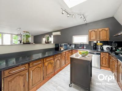 Maison - 169 m² - 7 pièces