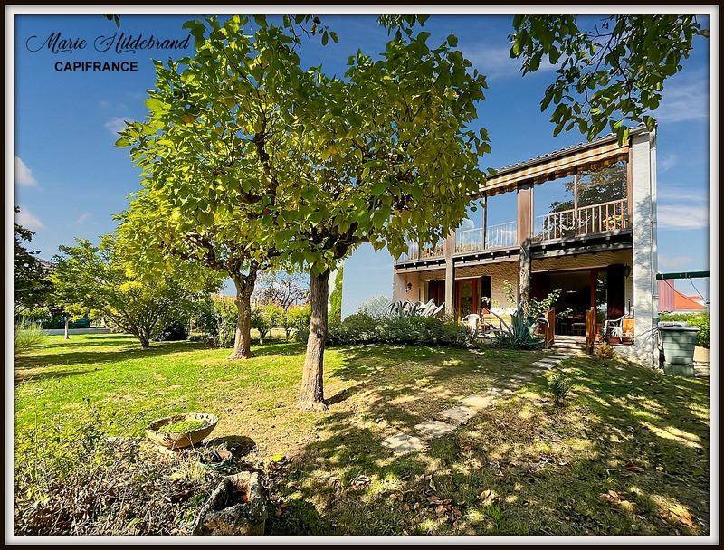 Maison - 173 m² - 9 pièces