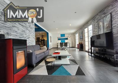 Maison - 137 m² - 4 pièces