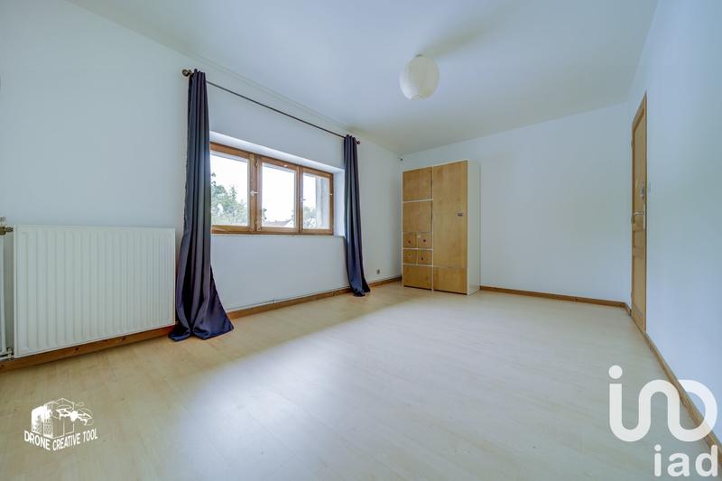 Maison - 227 m² - 8 pièces