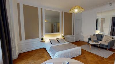 Chambre - 23 m² - 6 pièces