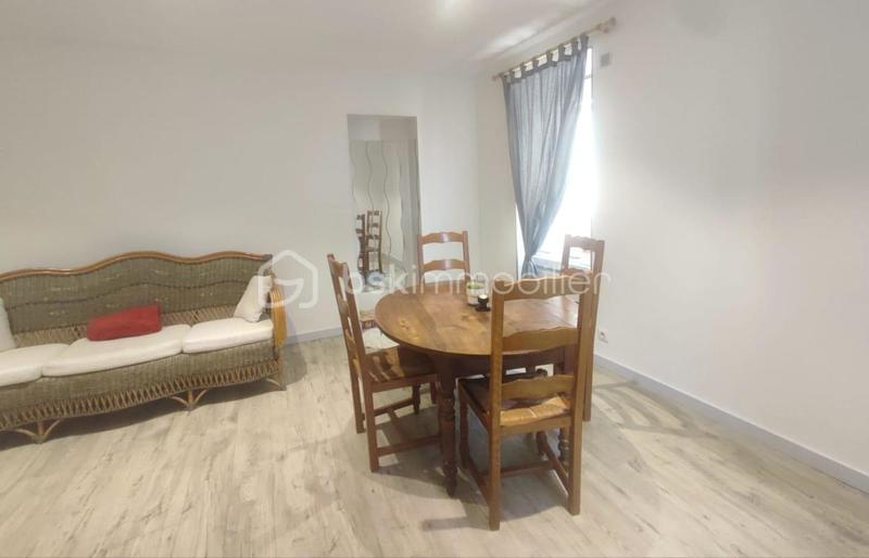 Appartement - 60 m² - 2 pièces