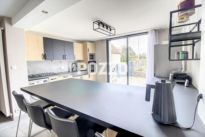 Maison - 286 m² - 7 pièces