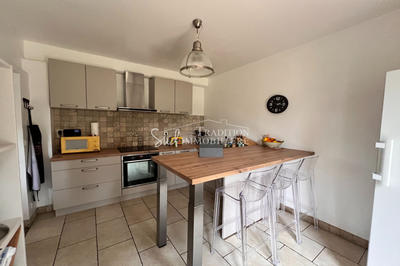 Mas - 235 m² - 2 pièces