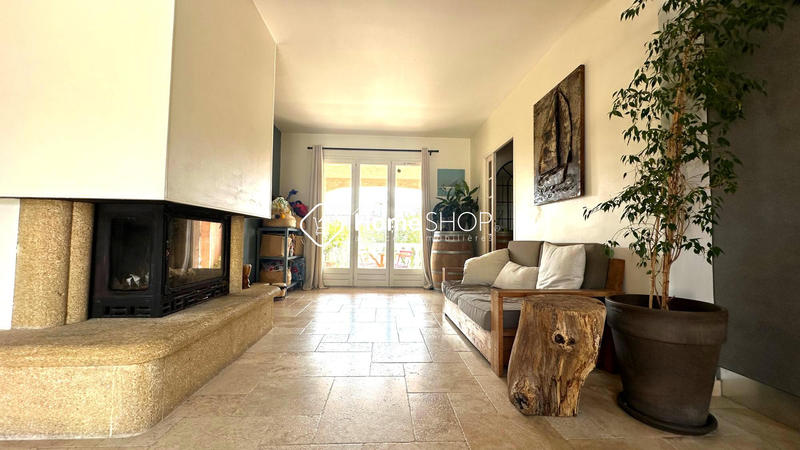 Villa - 150 m² - 5 pièces