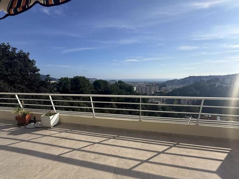 Appartement - 92 m² - 3 pièces