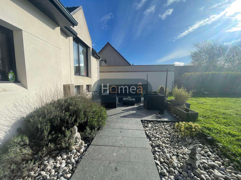 Maison - 241 m² - 5 pièces