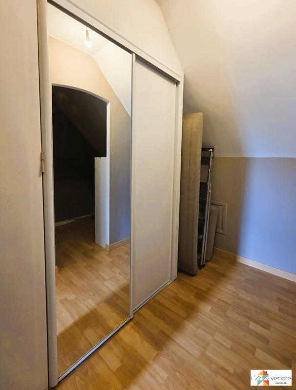 Maison - 171 m² - 7 pièces