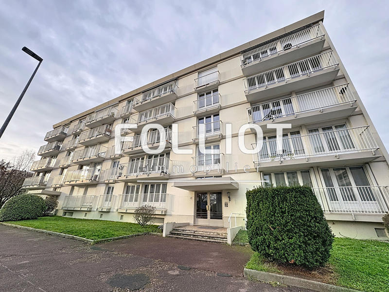 Appartement - 88 m² - 6 pièces