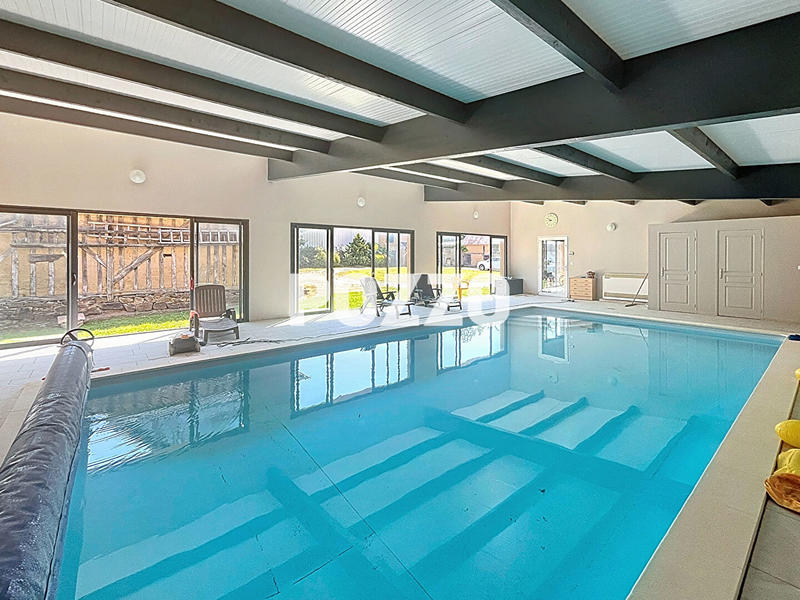 Maison - 137 m² - 7 pièces