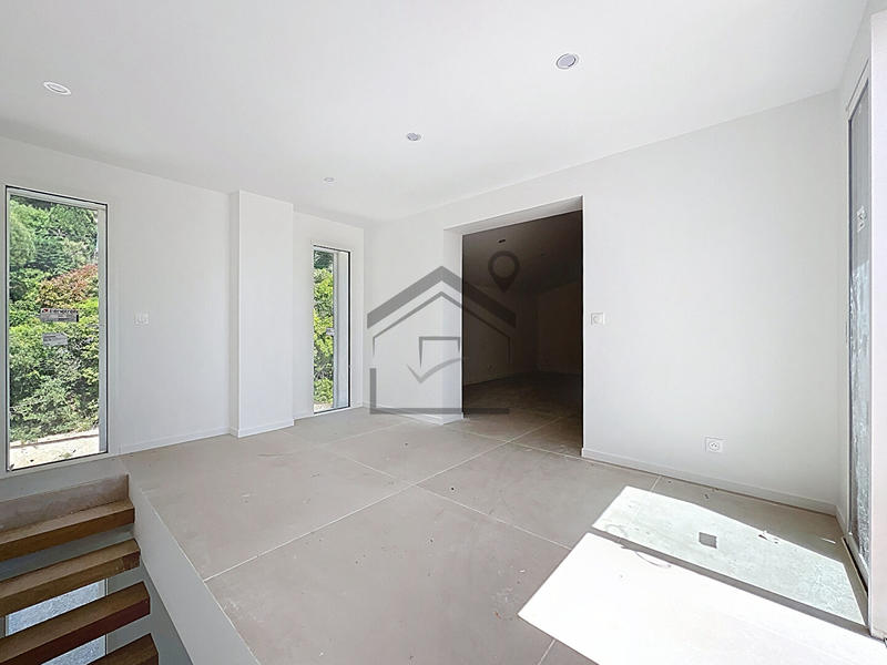 Maison - 152 m² - 5 pièces