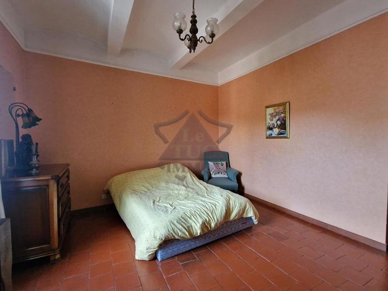 Local commercial - 270 m² - 8 pièces