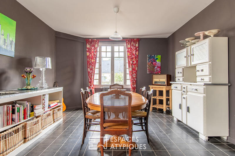 Maison - 198 m² - 8 pièces