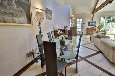 Maison - 159 m² - 6 pièces