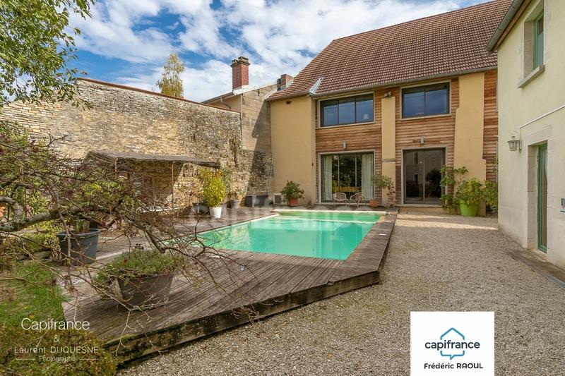 Maison - 424 m² - 10 pièces