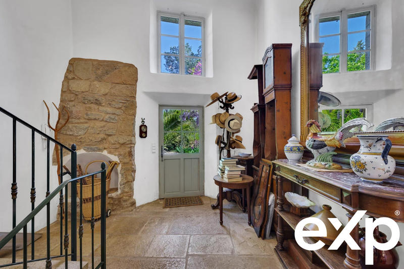 Bastide - 342 m² - 9 pièces