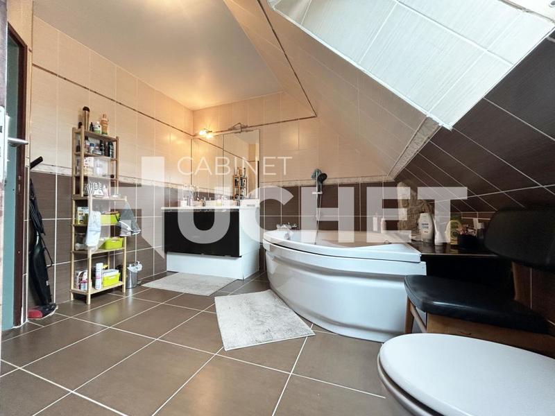 Maison - 162 m² - 7 pièces