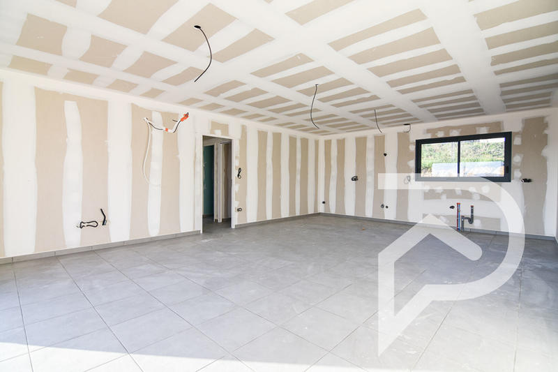 Maison - 99 m² - 4 pièces