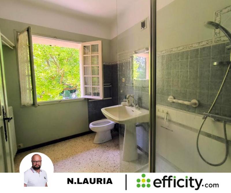 Maison - 185 m² - 9 pièces