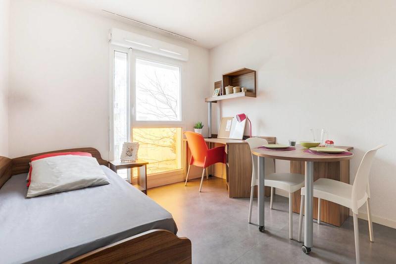 Studio - 16 m² - 1 pièce