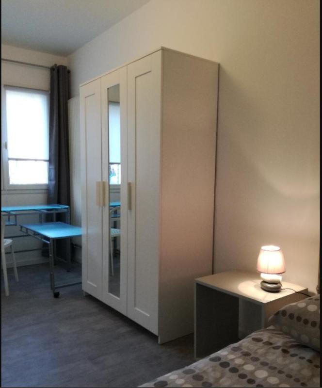 Chambre - 13 m² - 1 pièce