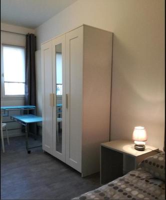 Chambre - 13 m² - 1 pièce
