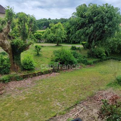 Maison - 200 m² - 2 pièces