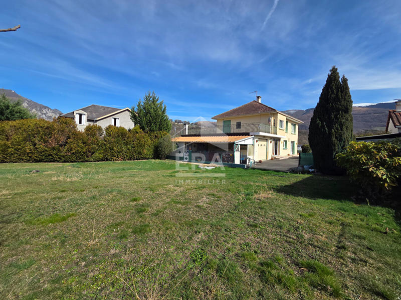 Maison - 151 m² - 8 pièces