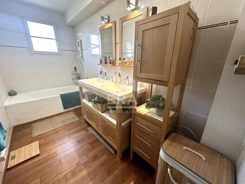 Maison - 155 m² - 6 pièces