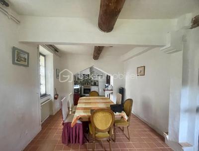 Maison - 143 m² - 5 pièces