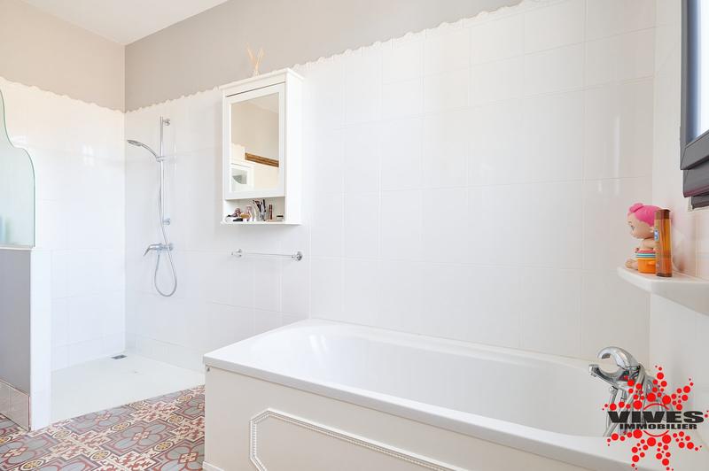 Maison - 295 m² - 7 pièces