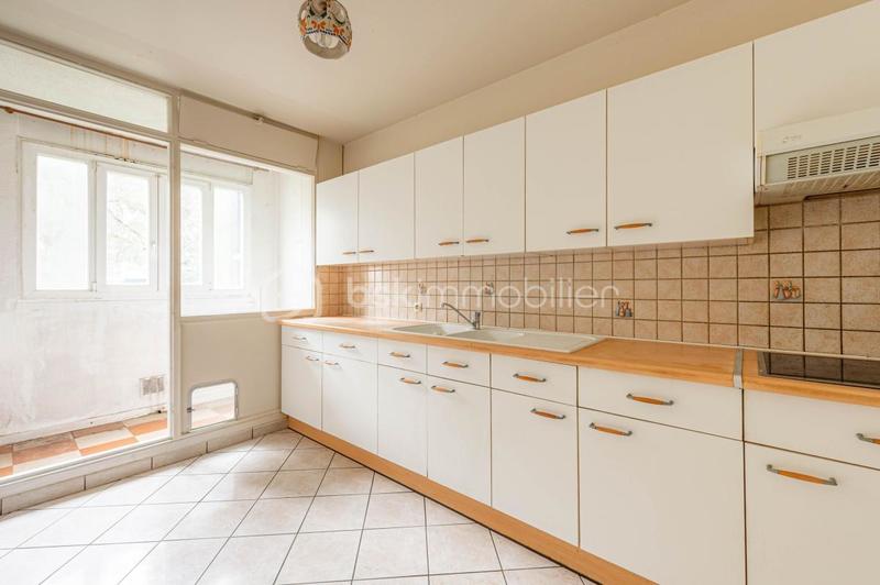 Appartement - 84 m² - 3 pièces