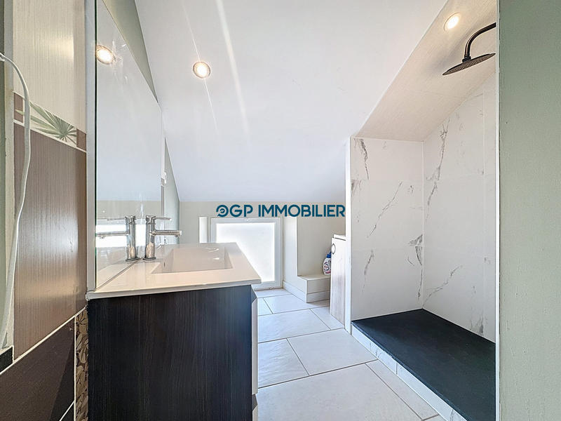 Appartement - 107 m² - 4 pièces