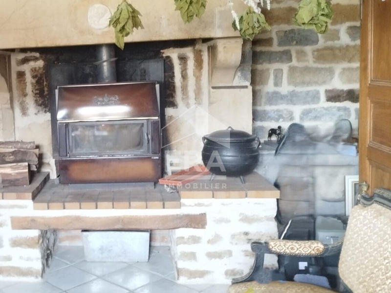 Maison - 301 m² - 15 pièces