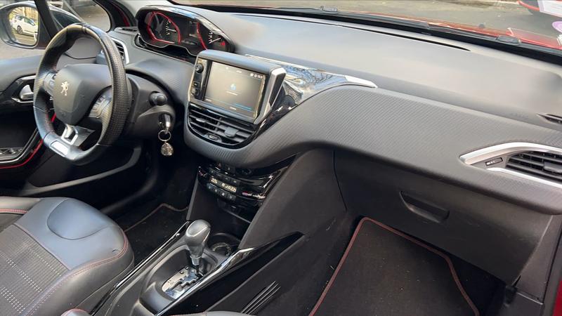 Peugeot 2008 1.2 PureTech 110 Eat6 Gt Line