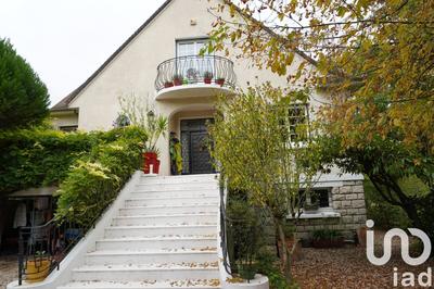 Maison - 195 m² - 8 pièces