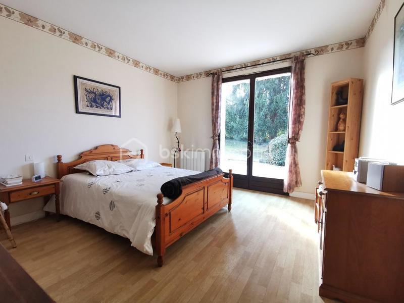 Maison - 205 m² - 6 pièces