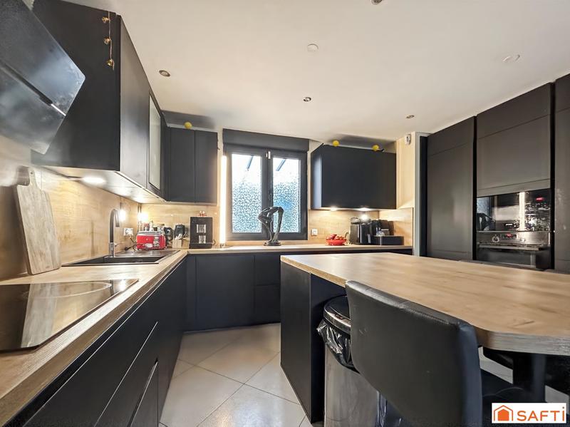 Maison - 150 m² - 7 pièces