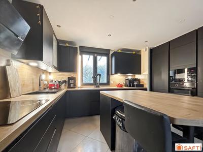 Maison - 150 m² - 7 pièces