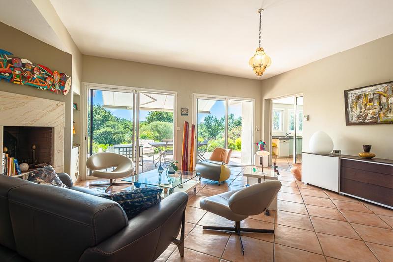 Maison - 197 m² - 6 pièces