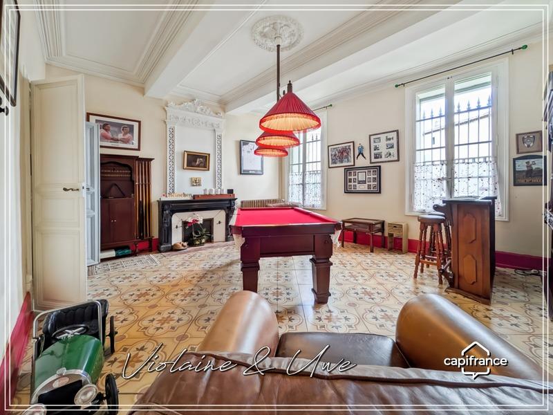 Maison bourgeoise - 433 m² - 12 pièces