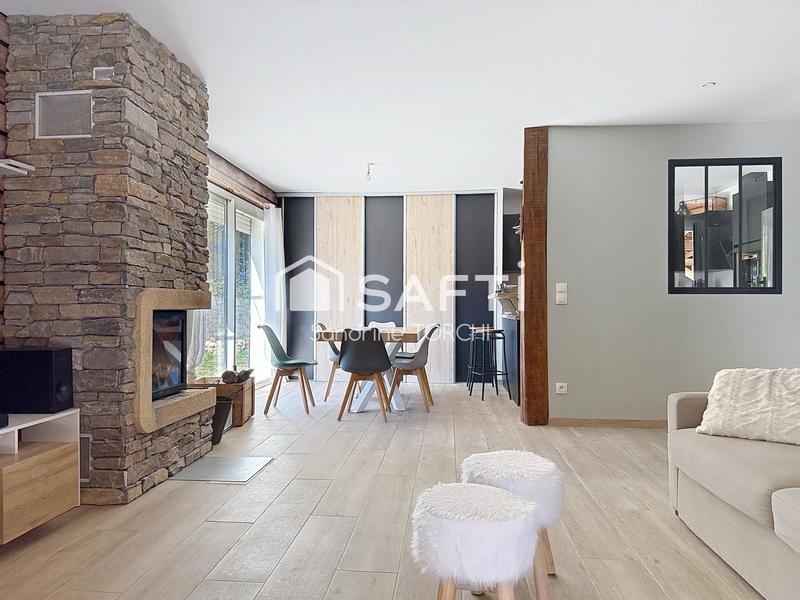 Maison - 97 m² - 5 pièces