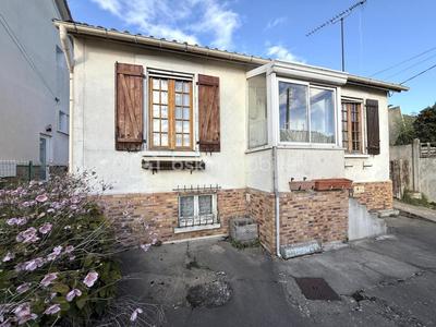 Maison - 60 m² - 4 pièces