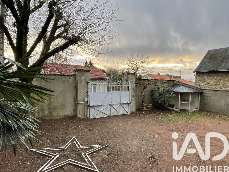 Maison - 239 m² - 9 pièces