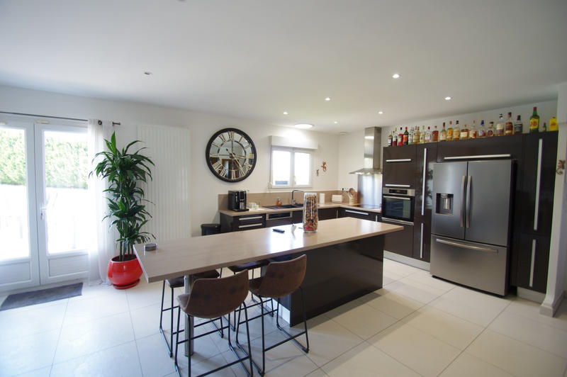 Maison - 150 m² - 6 pièces