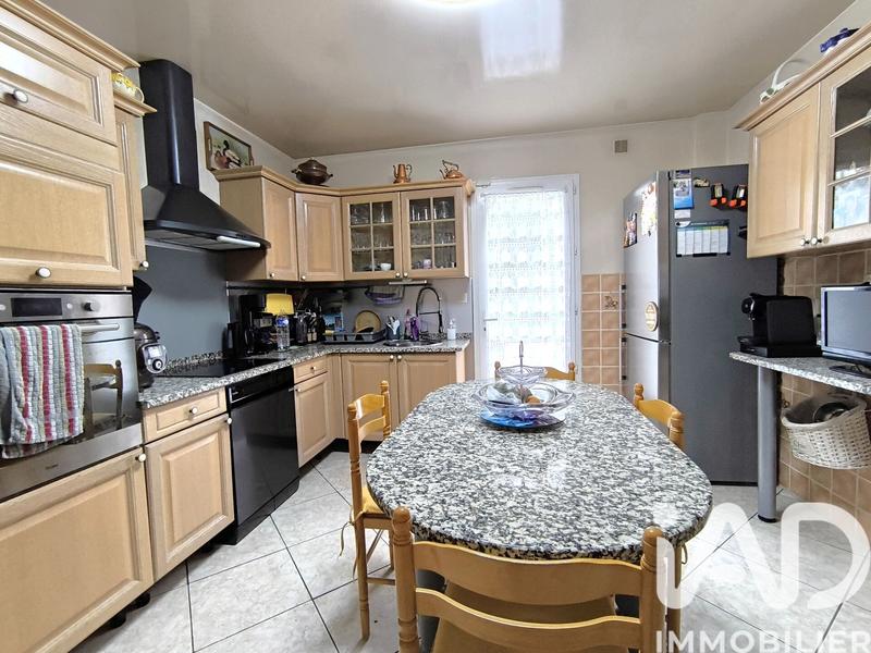 Maison - 185 m² - 7 pièces