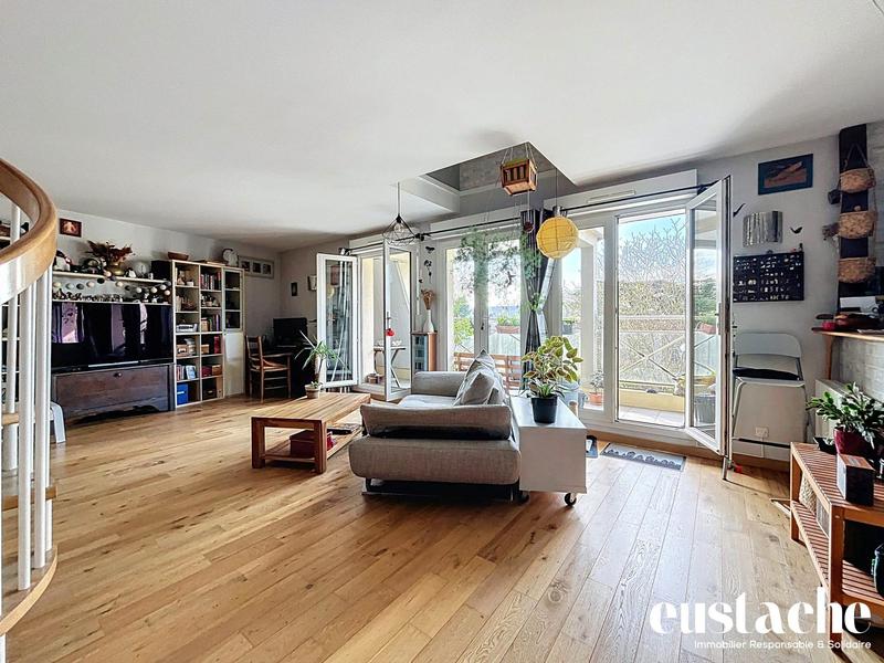 Appartement - 83 m² - 3 pièces