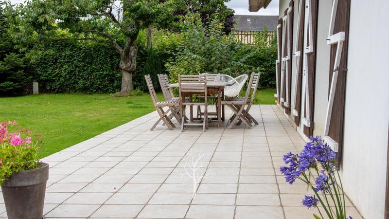 Chaumière - 90 m² - 3 pièces